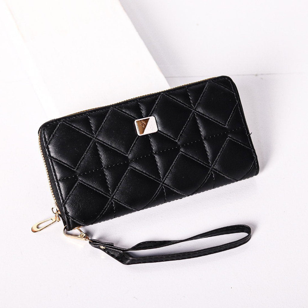 Quilted Chic Wallet 🖤💙💖