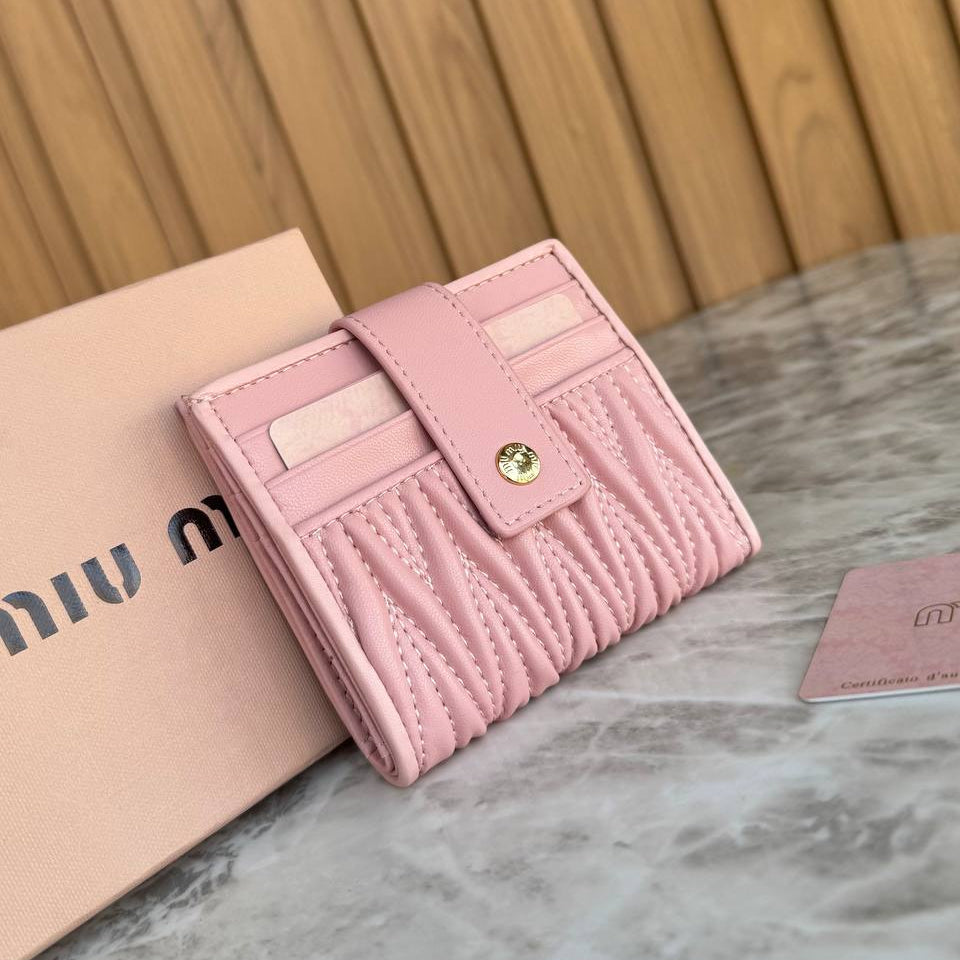 Miu Miu Matelassé Nappa Leather Compact Wallet 🖤✨👜