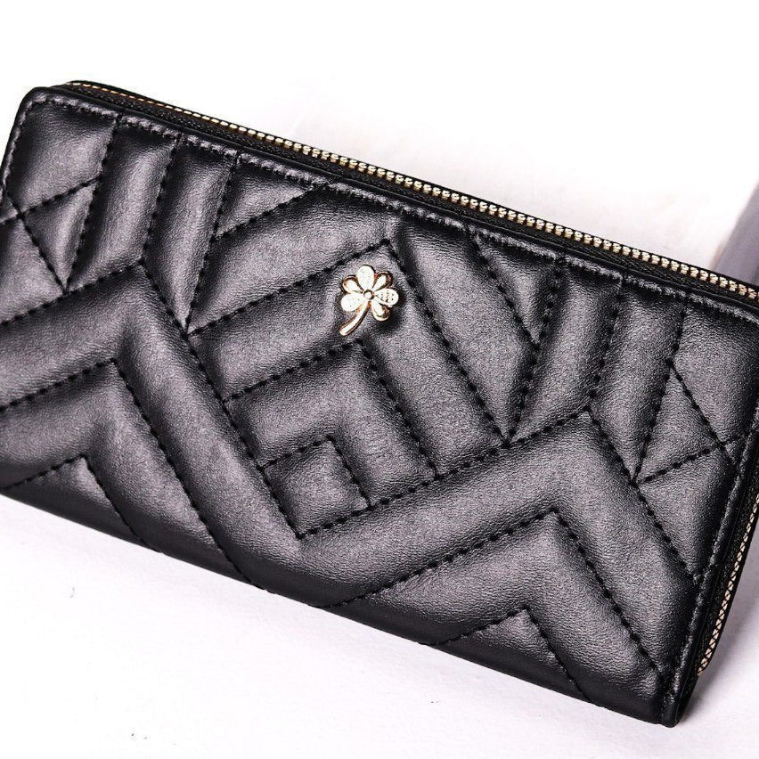 Quilted Wallet in Chic Pink 🌸👛