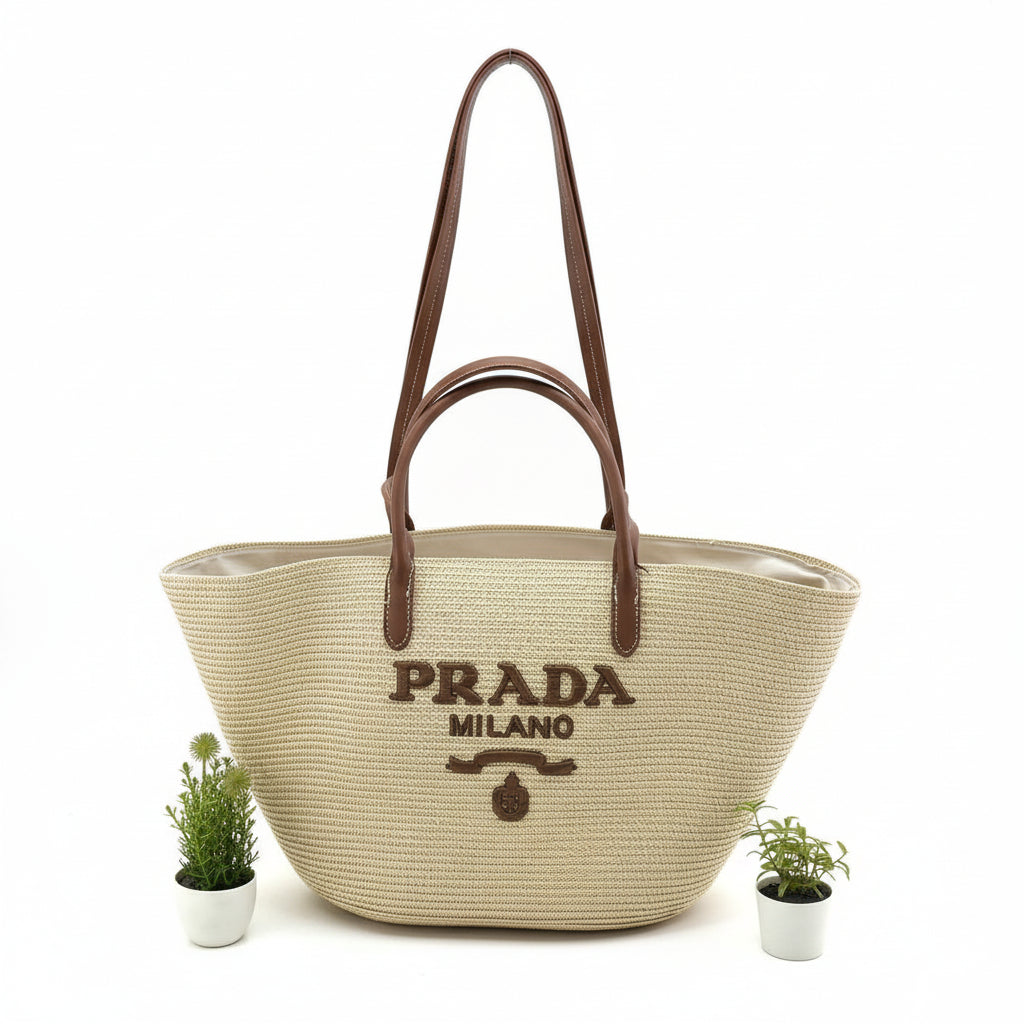PRADA: Effortless Elegance 👜