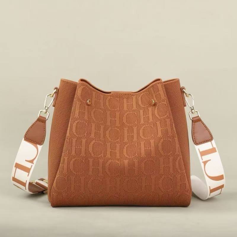 CH Bag: Chic Beige Tote 👜 Quality Design 🖤💚