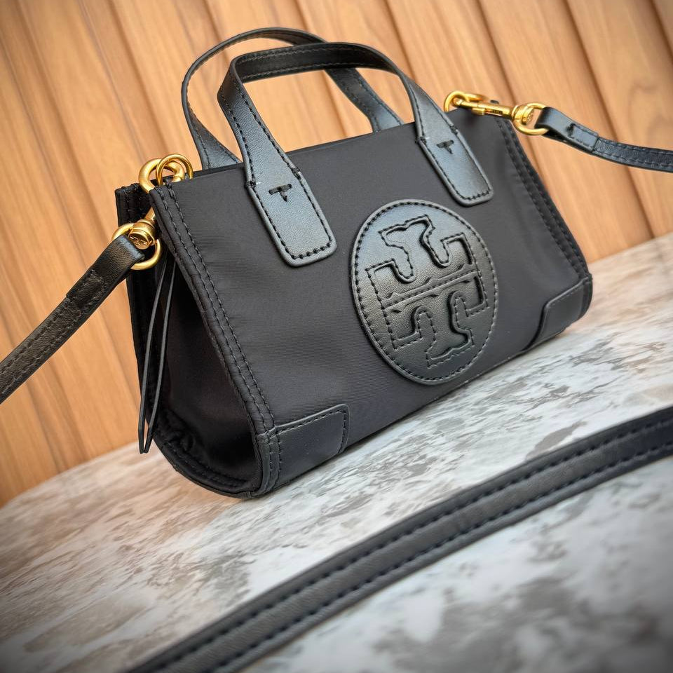 Tory Burch: Luxe Green Satchel 💚👜 Chic Carryall