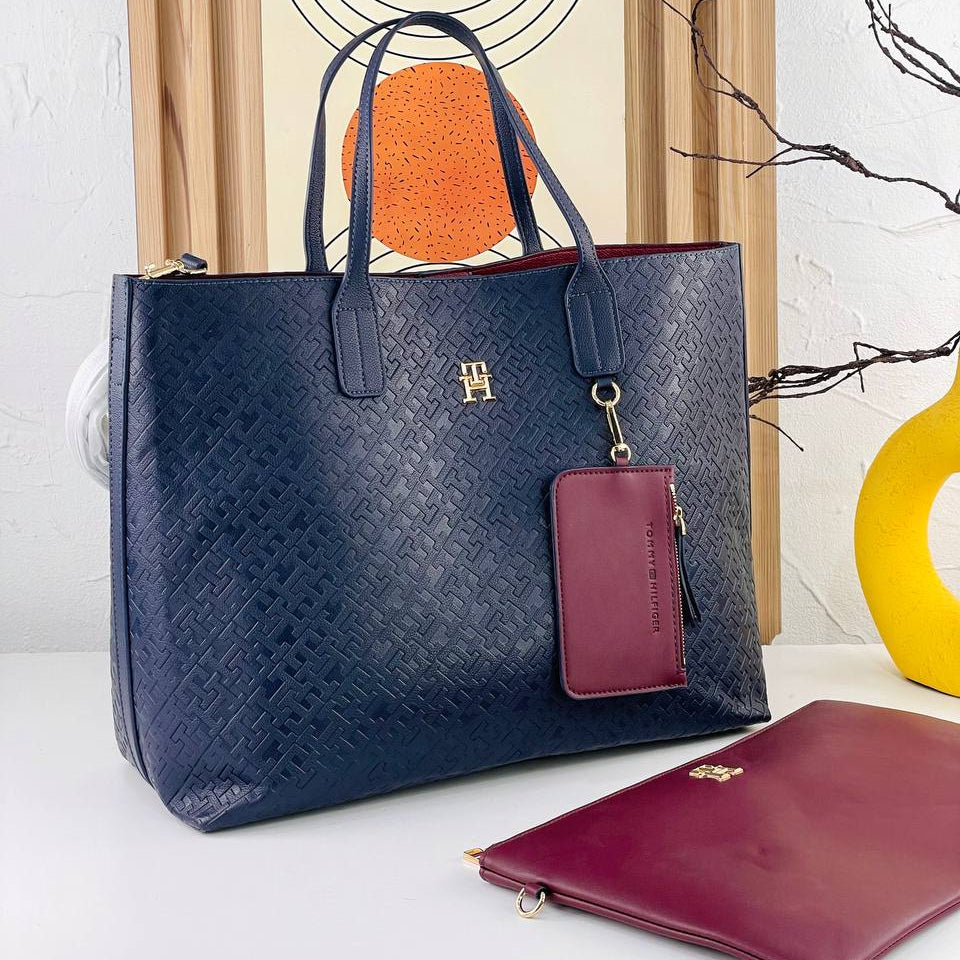 TOMMY: Classic Carryall in Navy 🎒💼🔵