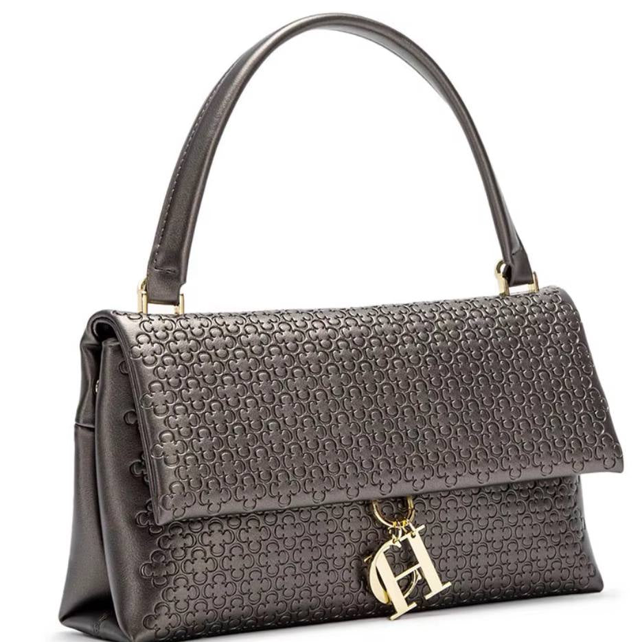 Chic Embossed Black Handbag with Gold-Tone Charm 🖤👜✨