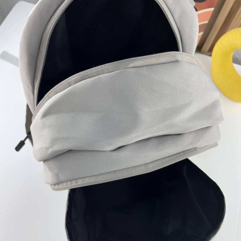 Alo Black Backpack: Sleek, Everyday Carry 🖤🎒☁️