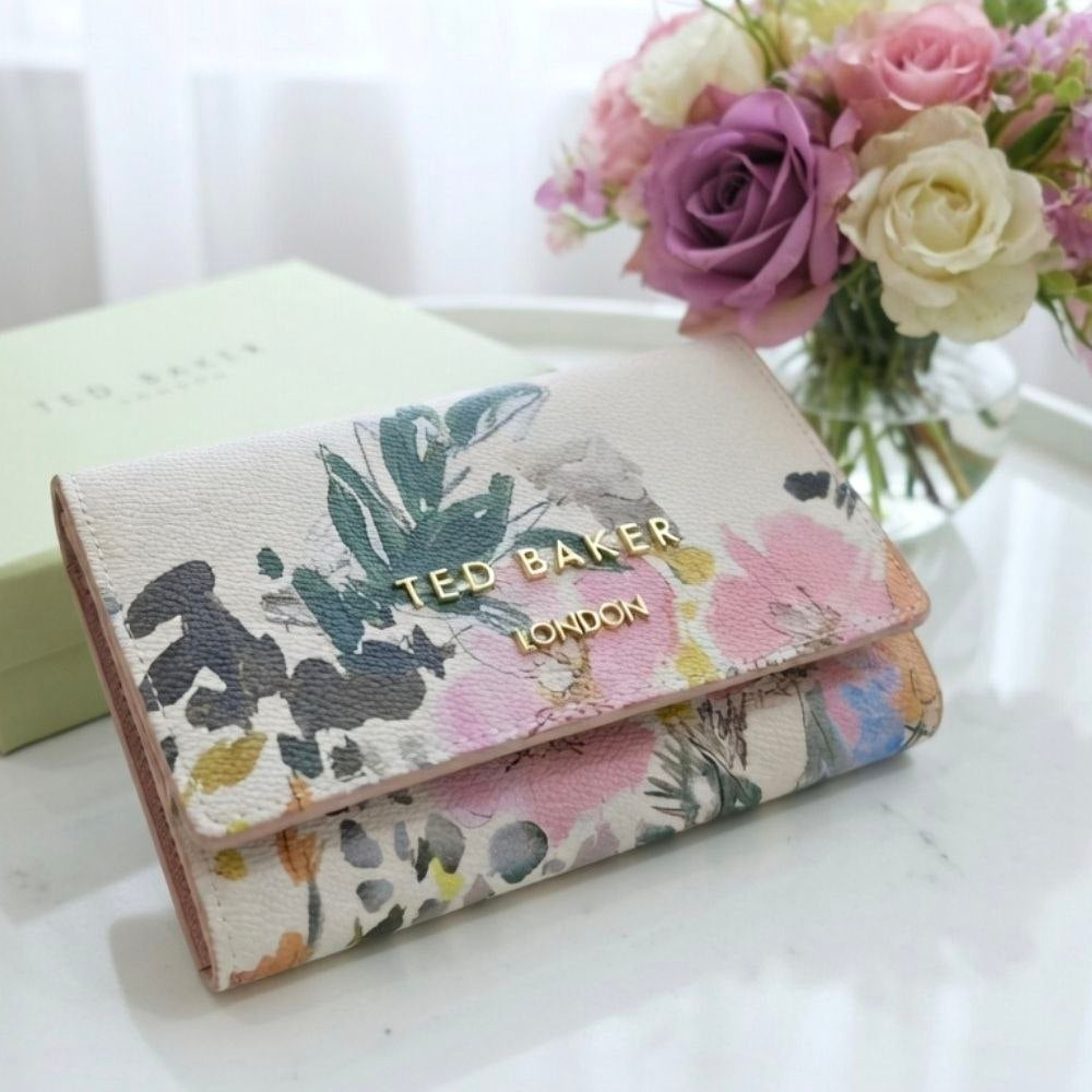 TED BAKER: Rose-Tinted Danger Wallet 🌹