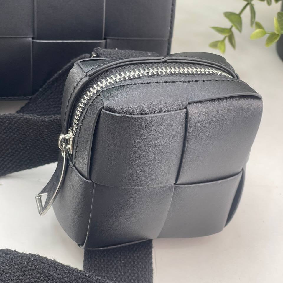 Bottega Veneta Intrecciato Leather Crossbody Bag in Black 👜🖤✨