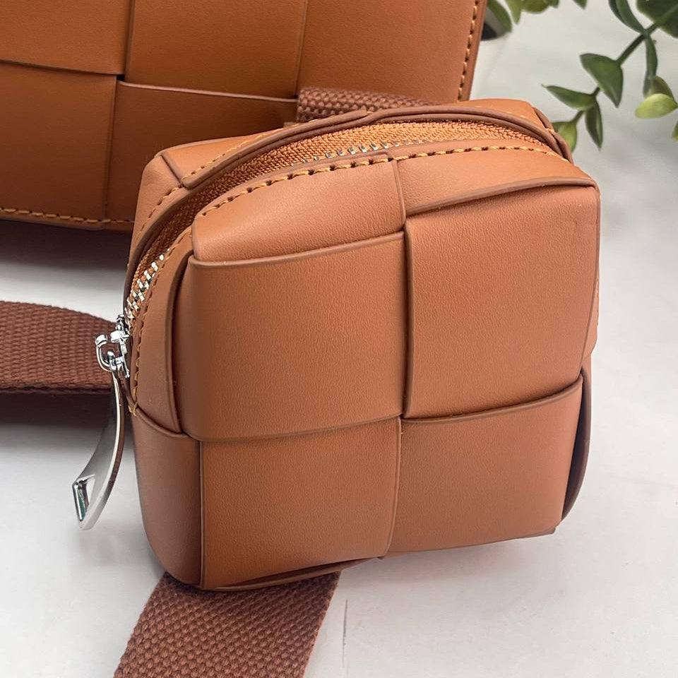 Bottega Veneta Intrecciato Leather Crossbody Bag in Black 👜🖤✨