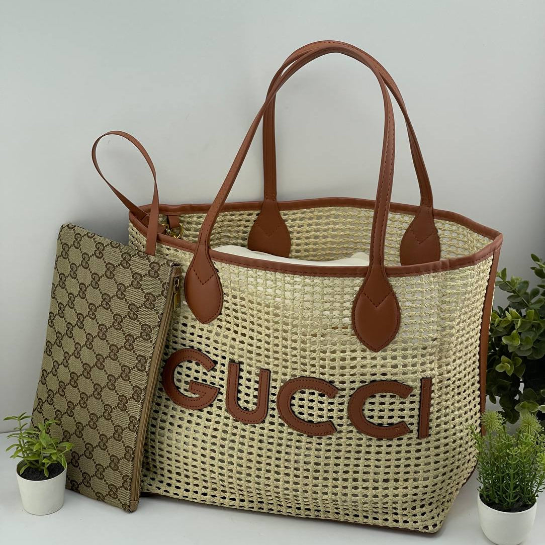 Gucci Beige & Black Tote 👜 Chic Carryall 🖤