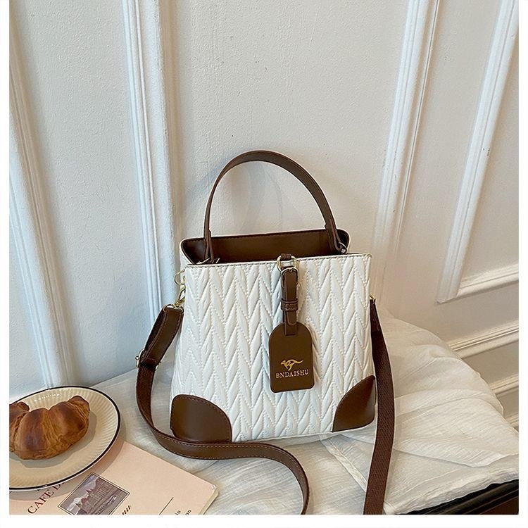 Bndaishu Quilted Bucket Bag with Top Handle