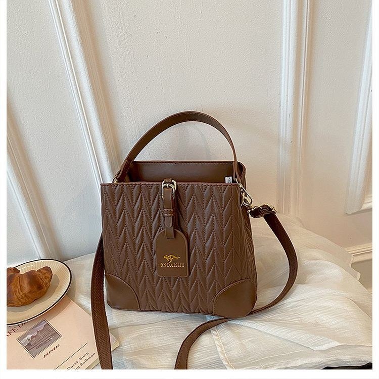 Bndaishu Quilted Bucket Bag with Top Handle