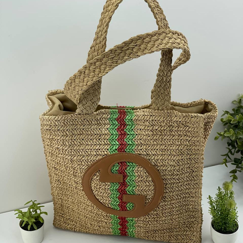 Gucci Straw Tote 👜✨ Effortless Chic