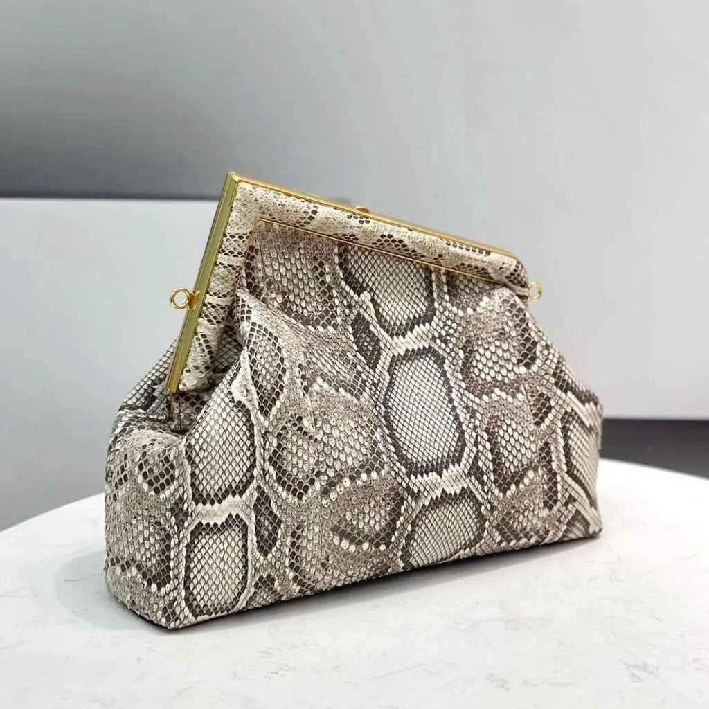 Fendi Gray & White Bag 🤍☁️