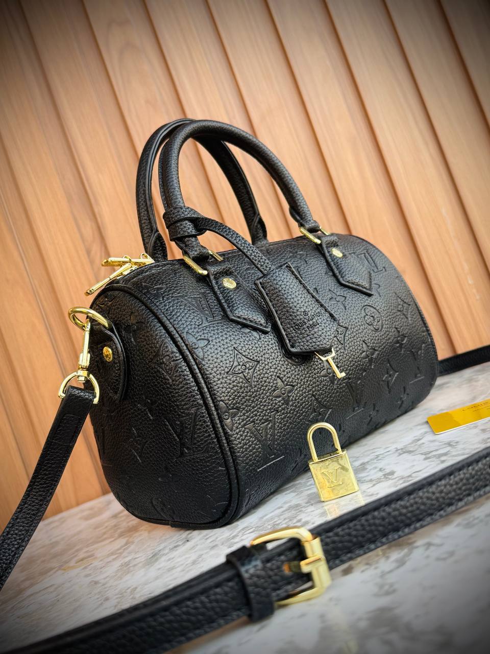 Louis Vuitton Monogram Empreinte Speedy Bandoulière 25 in Black Leather 👜🖤✨