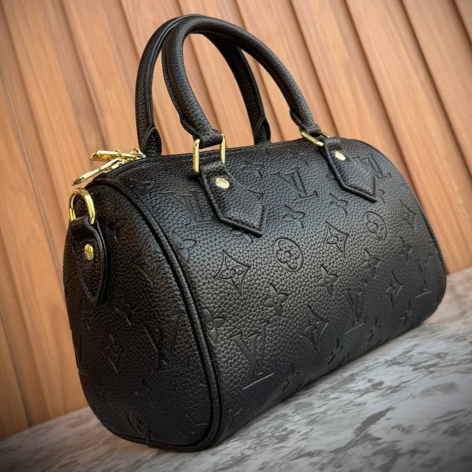 Louis Vuitton Monogram Empreinte Speedy Bandoulière 25 in Black Leather 👜🖤✨