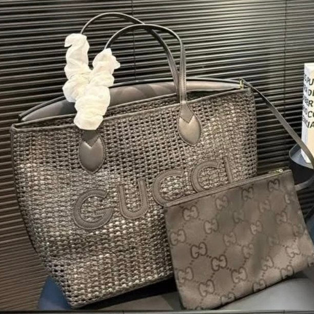 Gucci Mirror Woven Bag 👜 Original with Pouch