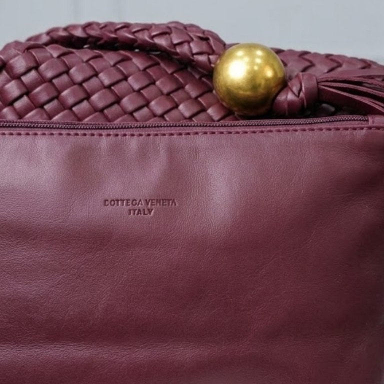 Bottega Veneta Style Woven Shoulder Bag with Matching Pouch