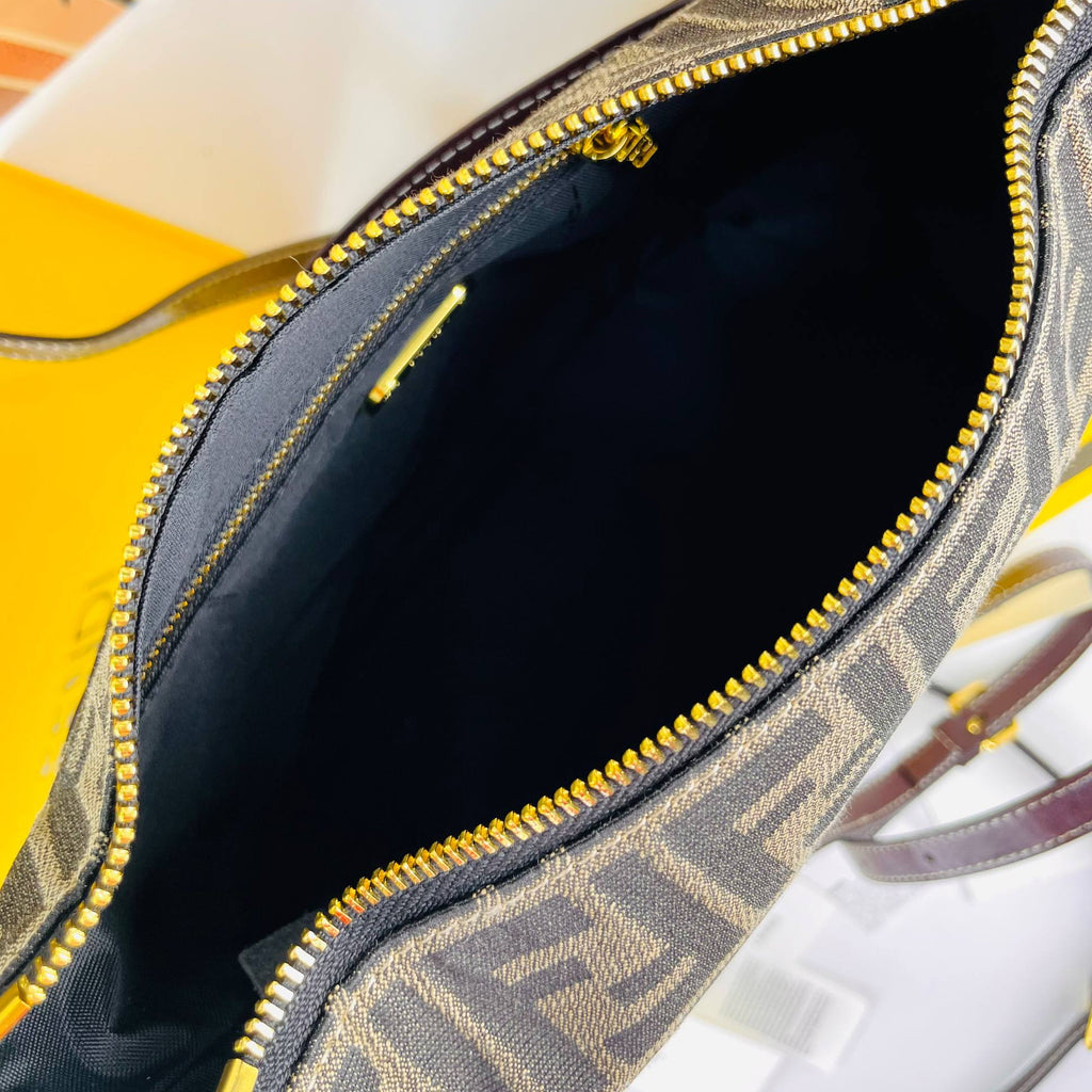 FENDI Chic Handbag 👜