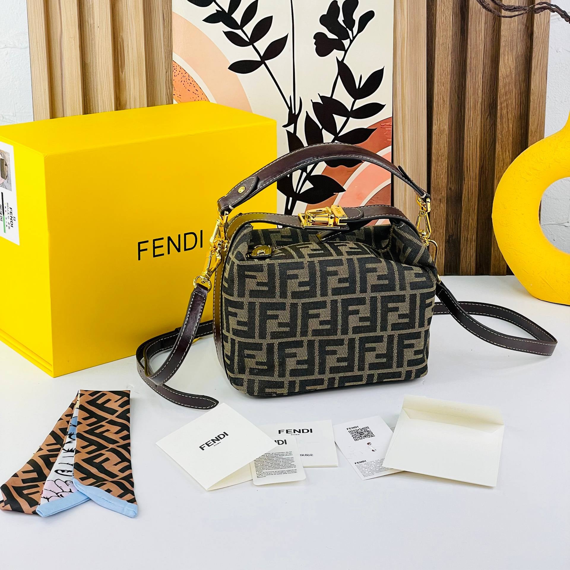 FENDI Chic Handbag 👜