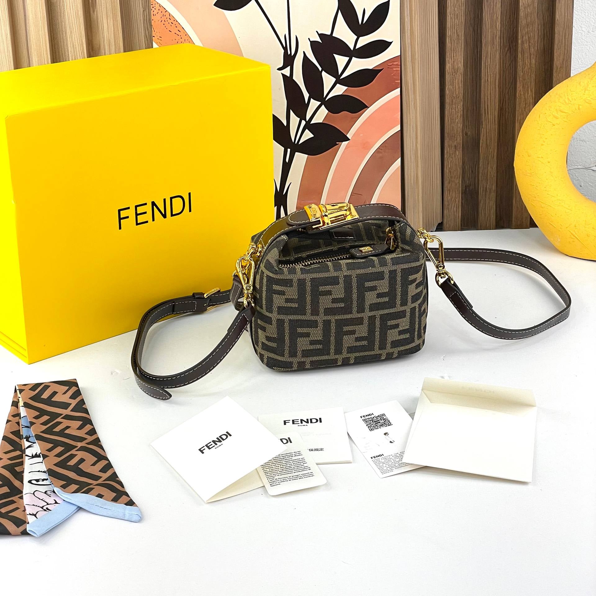 FENDI Chic Handbag 👜