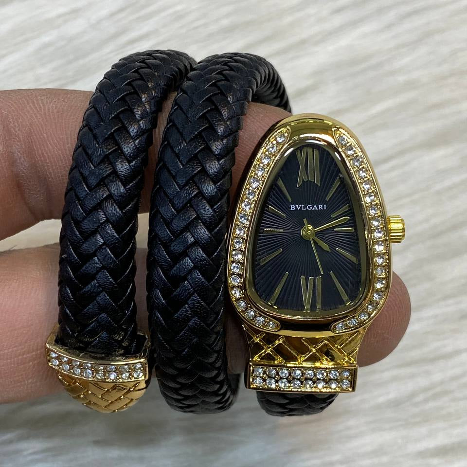 Elegant Colorfast Women's Watch 💖⌚ Stainless Steel or Leather
