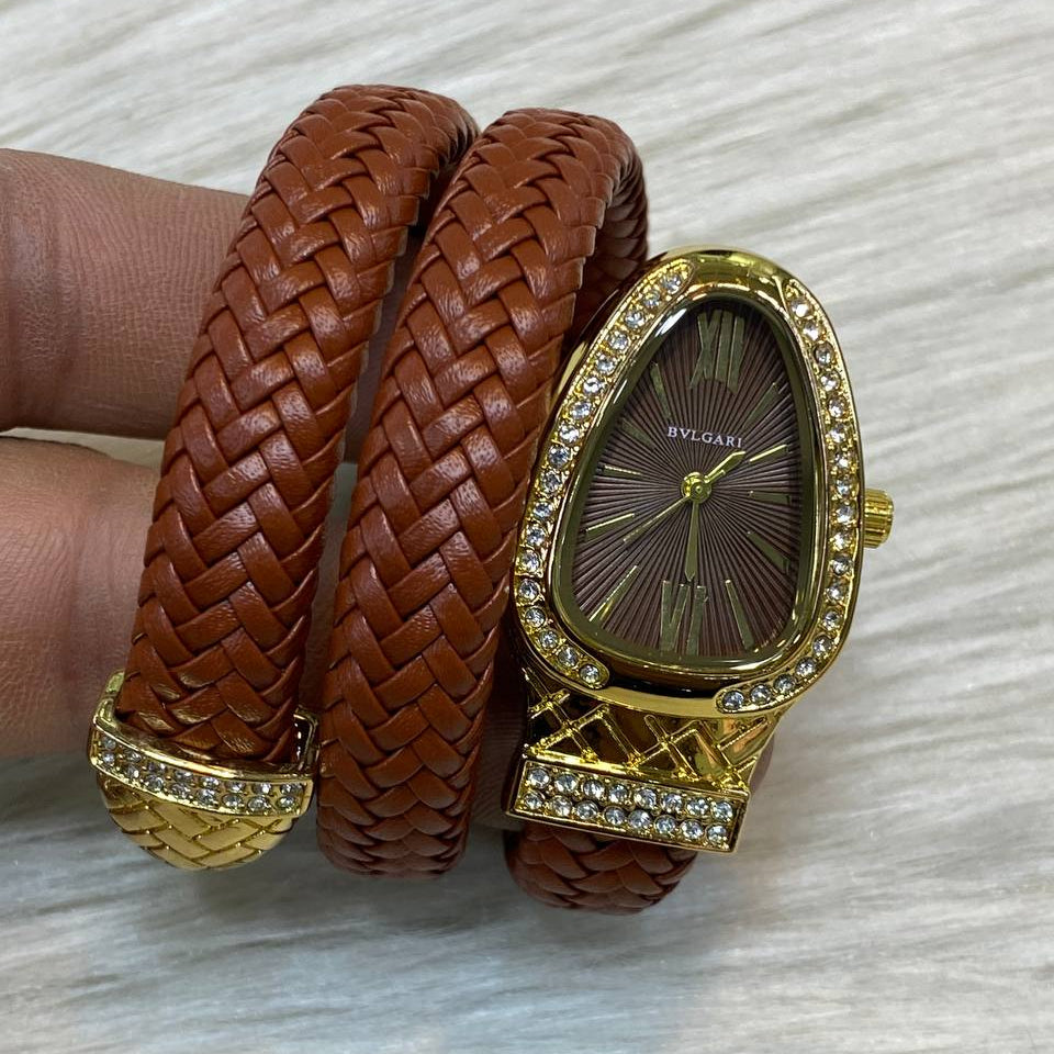 Elegant Colorfast Women's Watch 💖⌚ Stainless Steel or Leather
