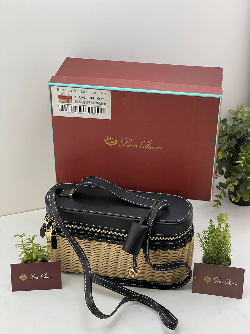 Loro Piana Extra Pocket L27: Chic Carryall 💼👜🤎