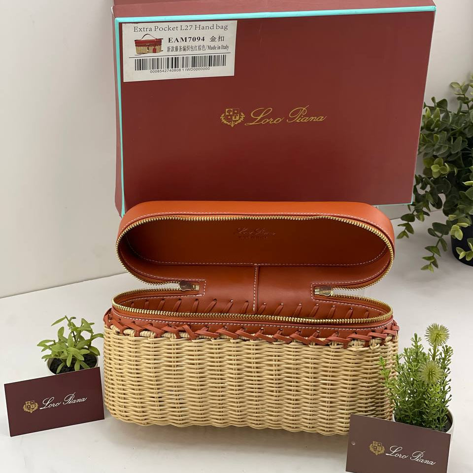 Loro Piana Extra Pocket L27: Chic Carryall 💼👜🤎