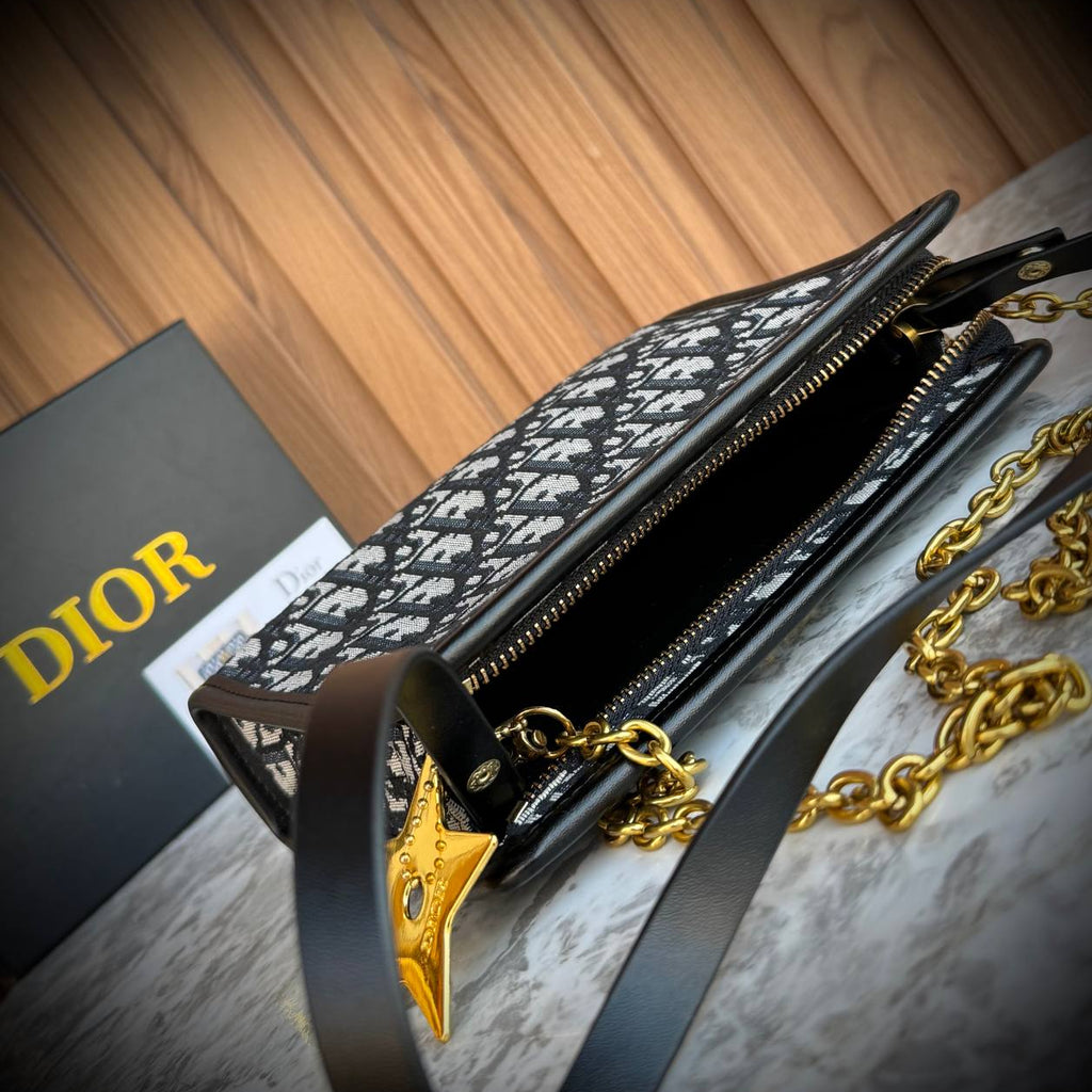 Dior Oblique Canvas 30 Montaigne Pouch with Gold Star Charm 👜✨🌟