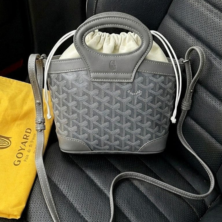 GOYARD Mirror Bag: Green Canvas Crossbody 💚