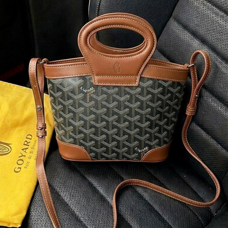 GOYARD Mirror Bag: Green Canvas Crossbody 💚