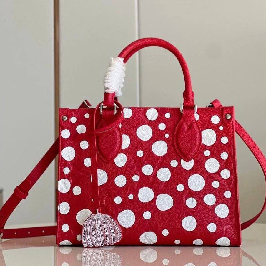 Polka Dot Pattern Tote Bag in Black or Red ⚪🔴