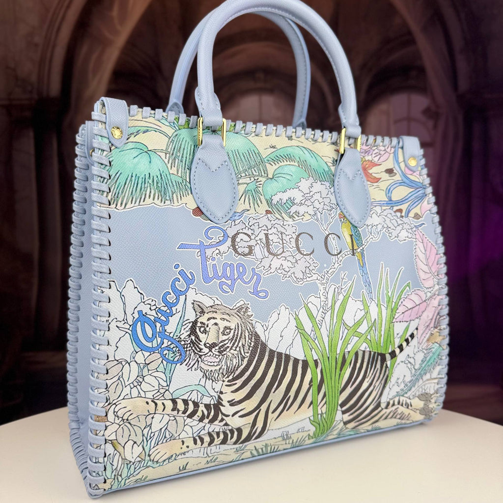 Gucci Tiger Jungle Print Tote Bag in Pink and Blue 🐯🌸👜