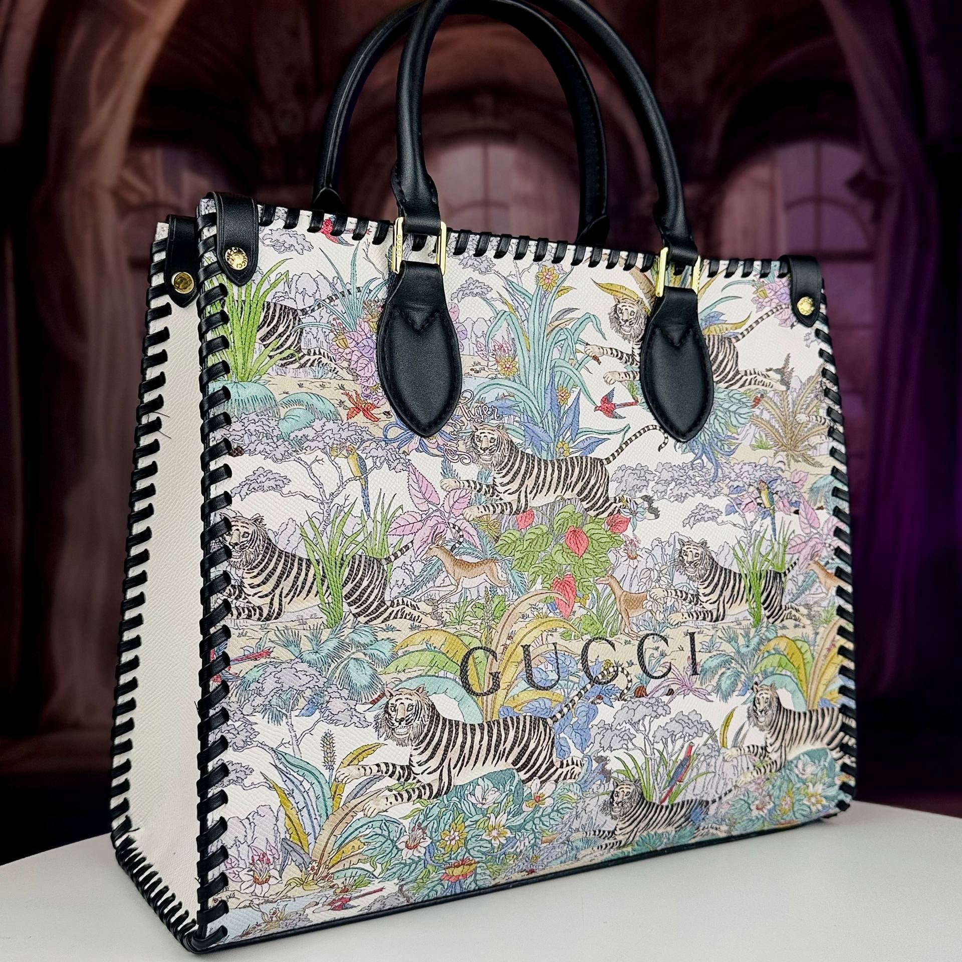 Gucci Tiger Jungle Print Tote Bag in Pink and Blue 🐯🌸👜