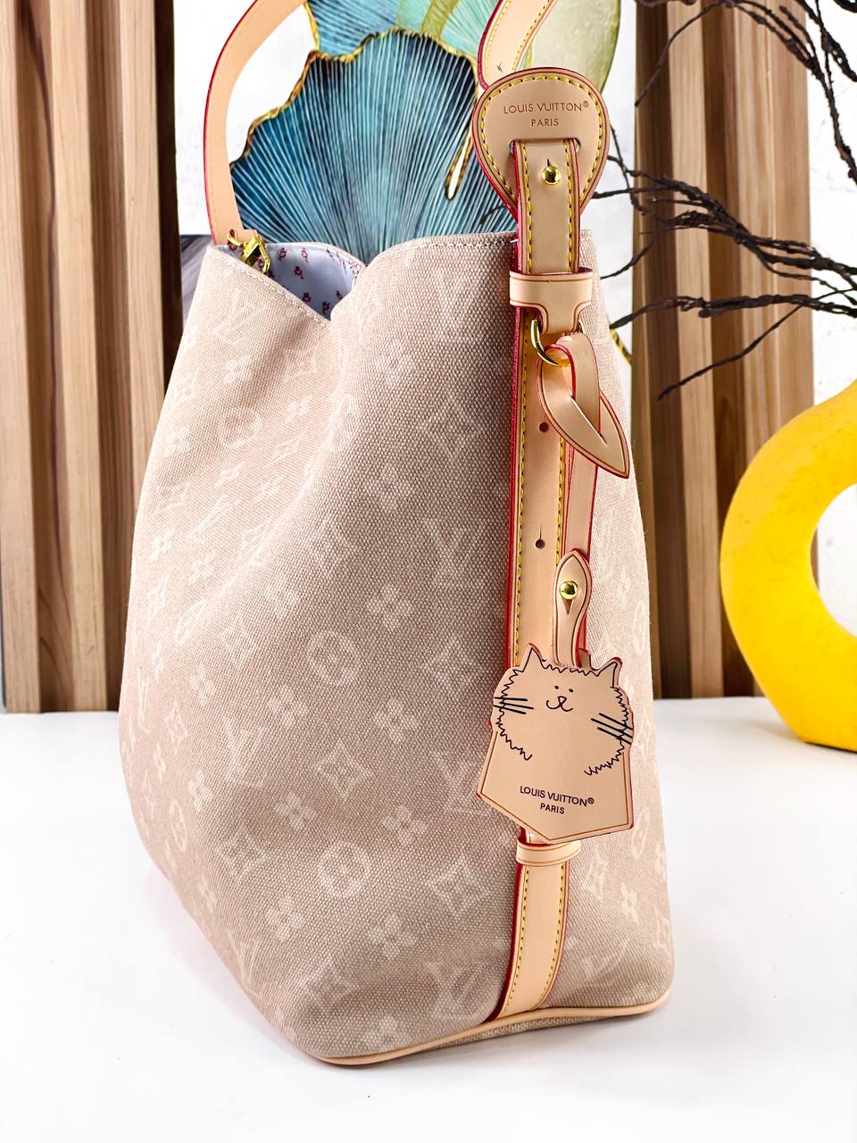 Louis Vuitton Cat Print Canvas Tote Bag with Matching Pouch 🐱👜