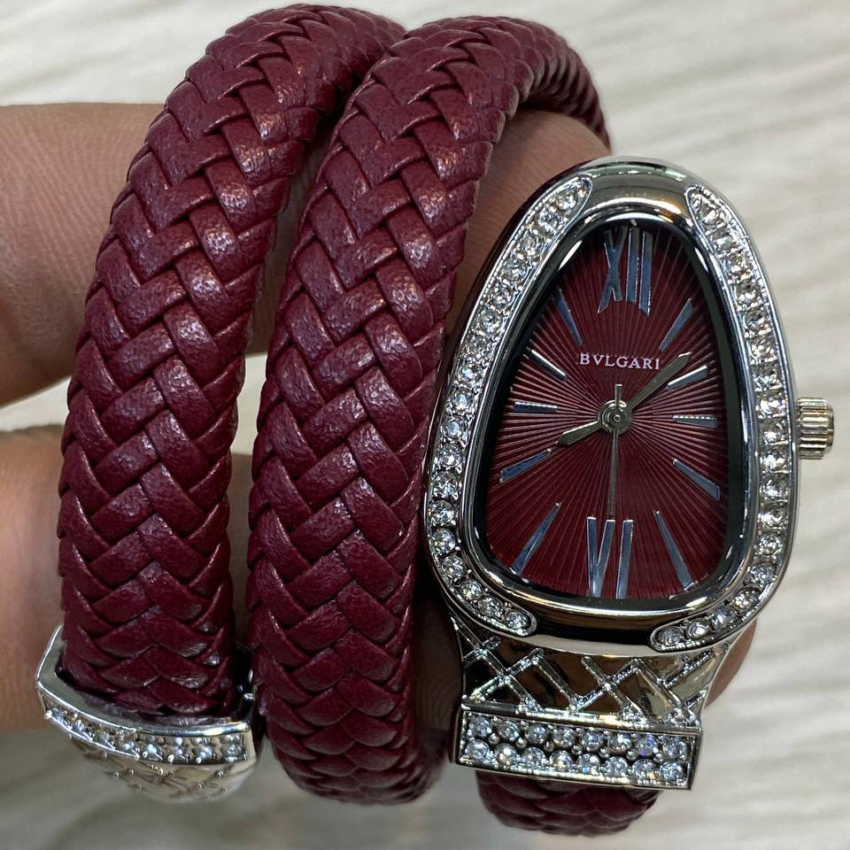 Bulgari Women's Watch: Stainless Steel or Leather ⌚🍀