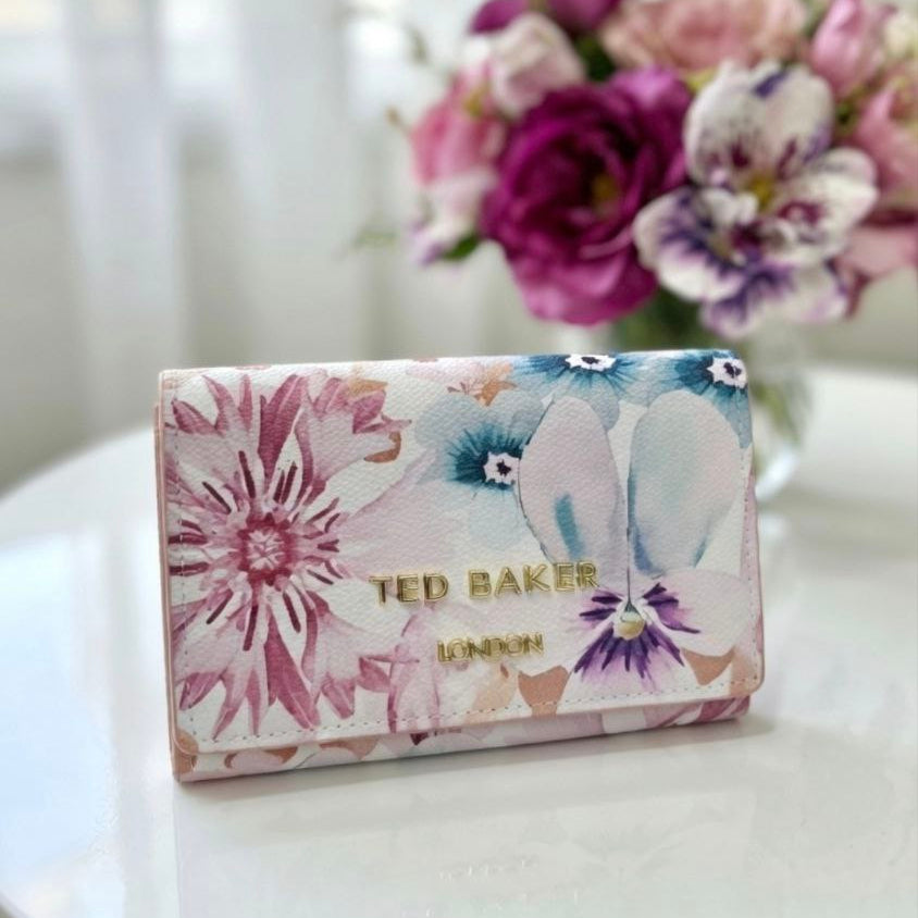 TED BAKER Floral Wallet: Dangerous Beauty 🌹🌸👛