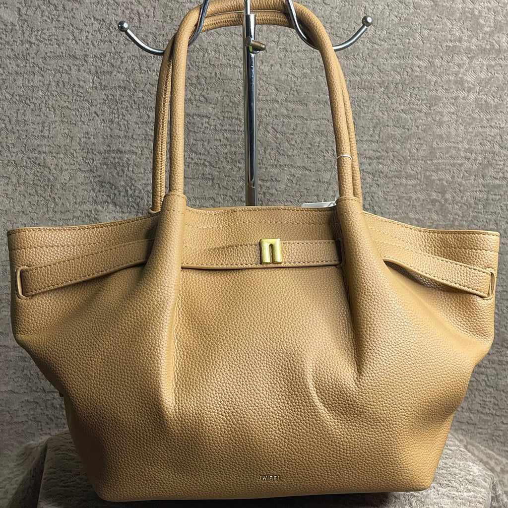 JW PEI Minimalist Shoulder Bag 🖤🤍 Beige & Black