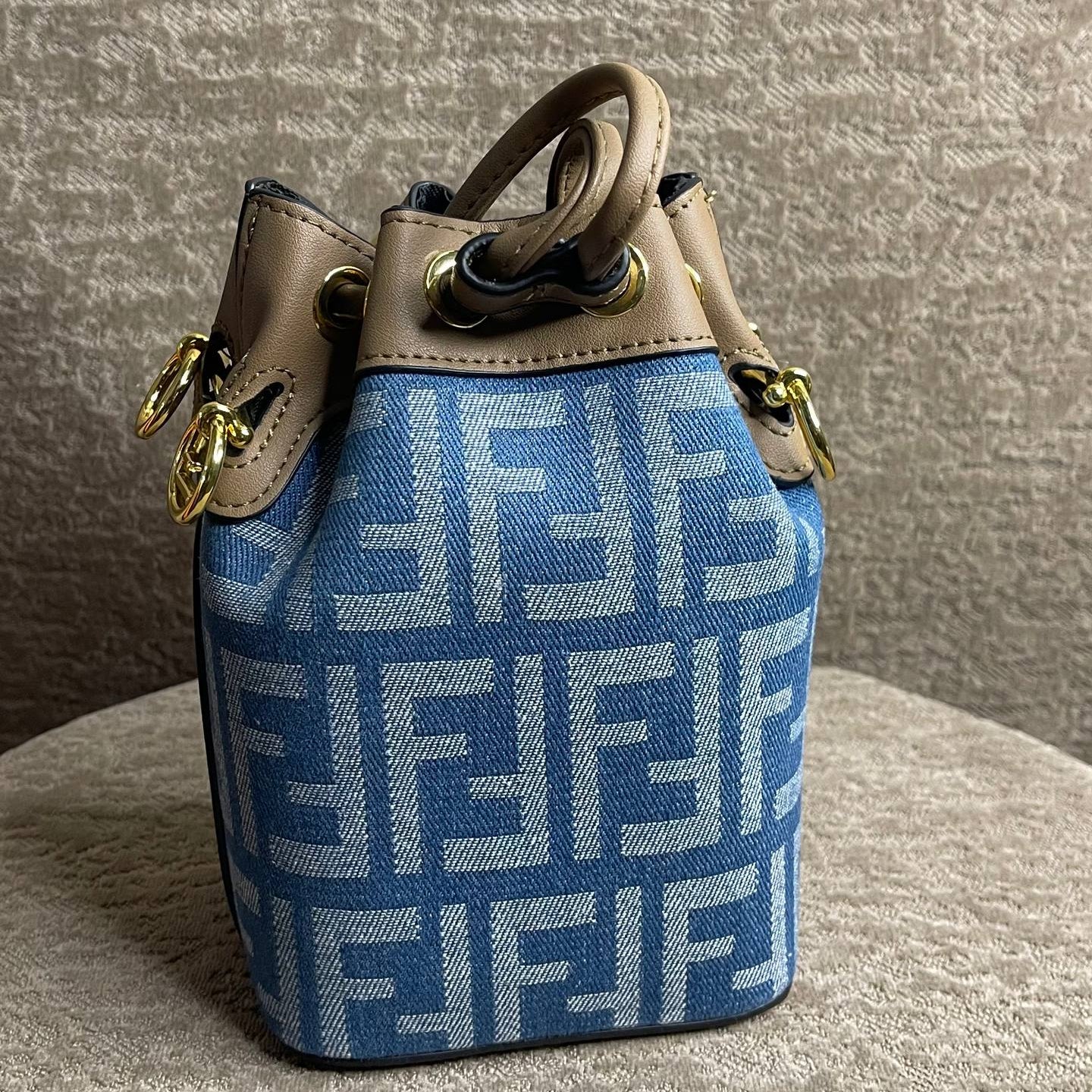 Fendi Color-Block Bag 🖤🤍💙🤎