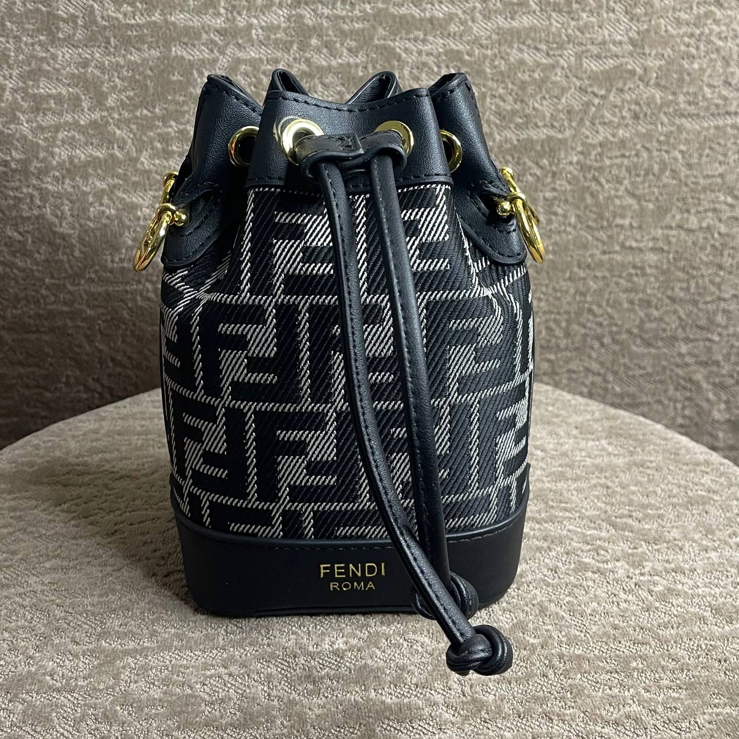 Fendi Color-Block Bag 🖤🤍💙🤎