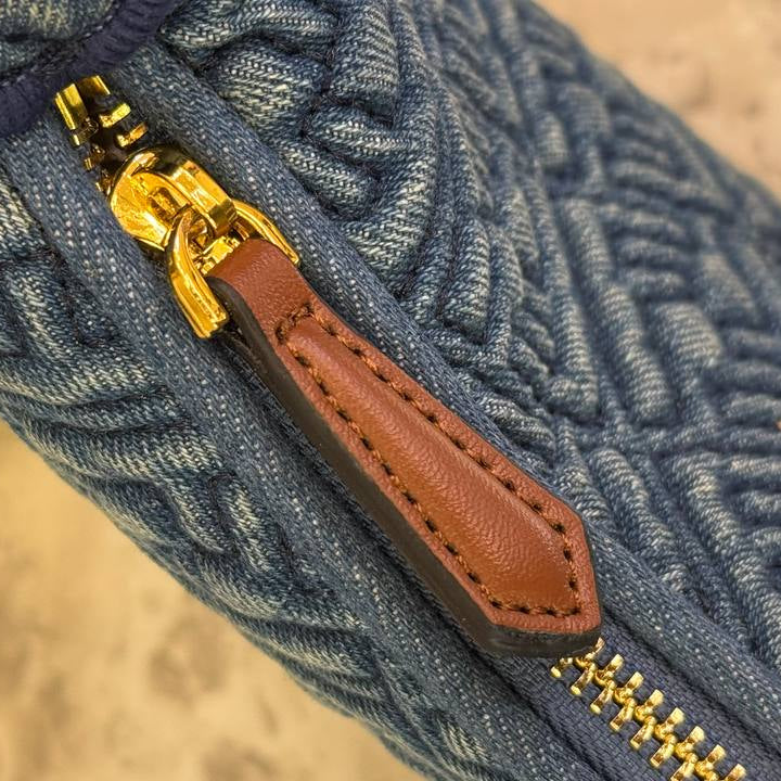 Fendi Denim Hobo Bag with Gold-Tone Hardware 💙👜
