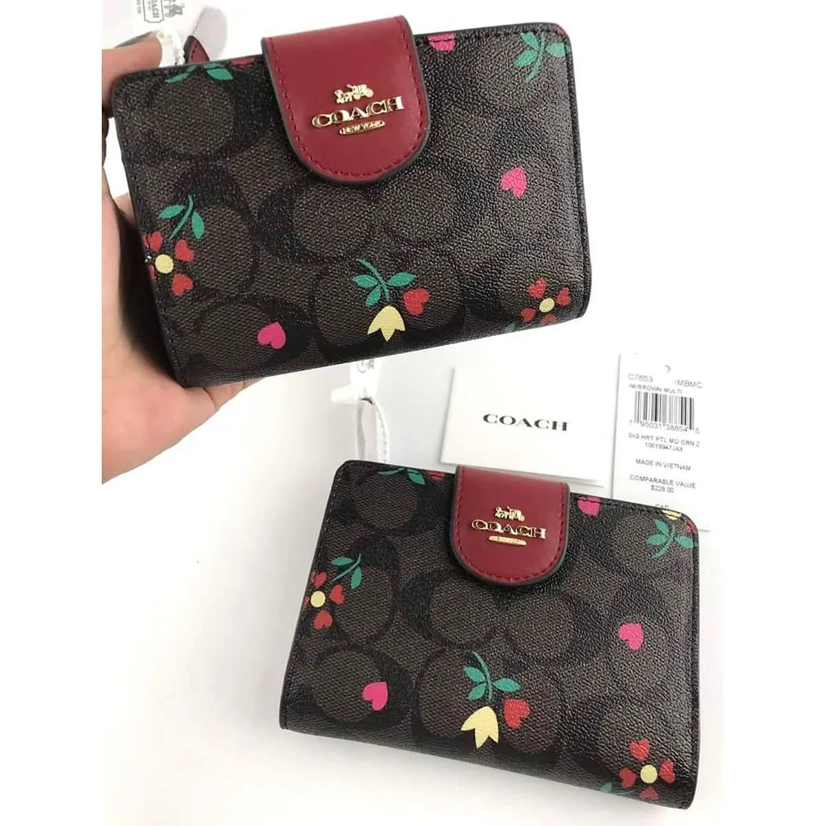 Coach Signature Floral Print Medium Corner Zip Wallet 🌸✨