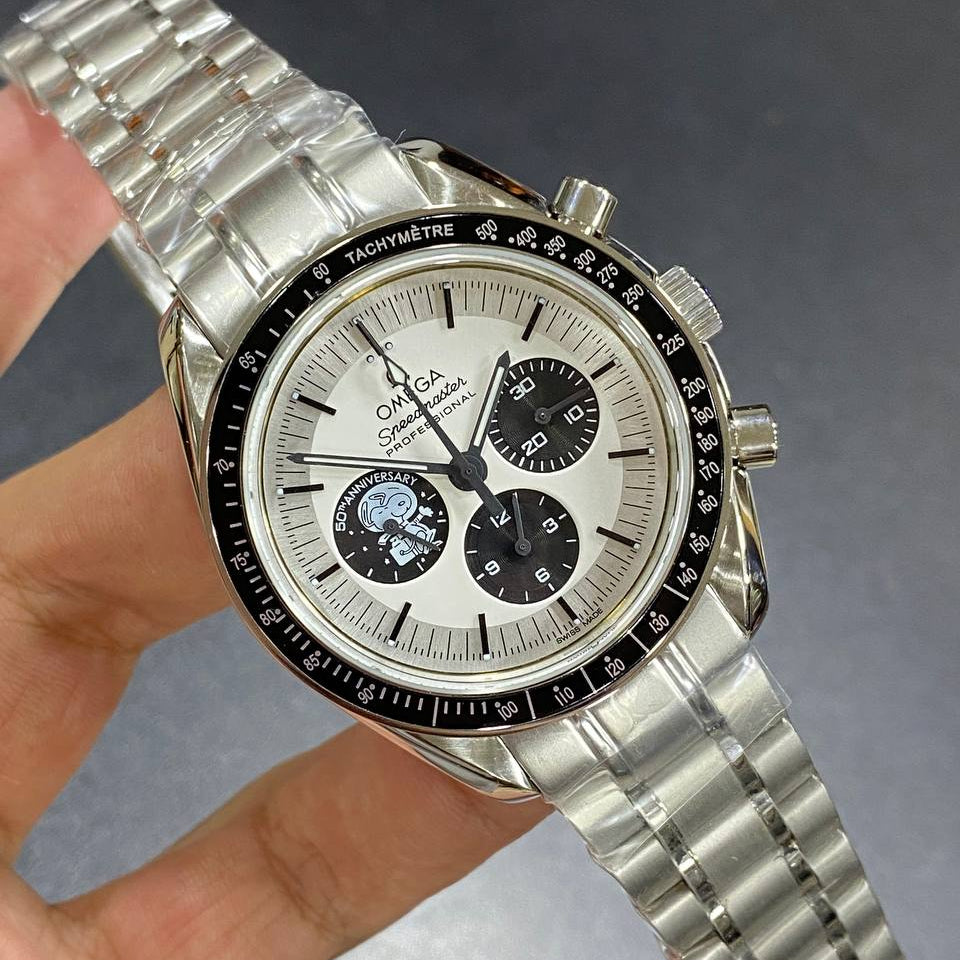 Omega Speedmaster Professional Snoopy Anniversary Edition Watch