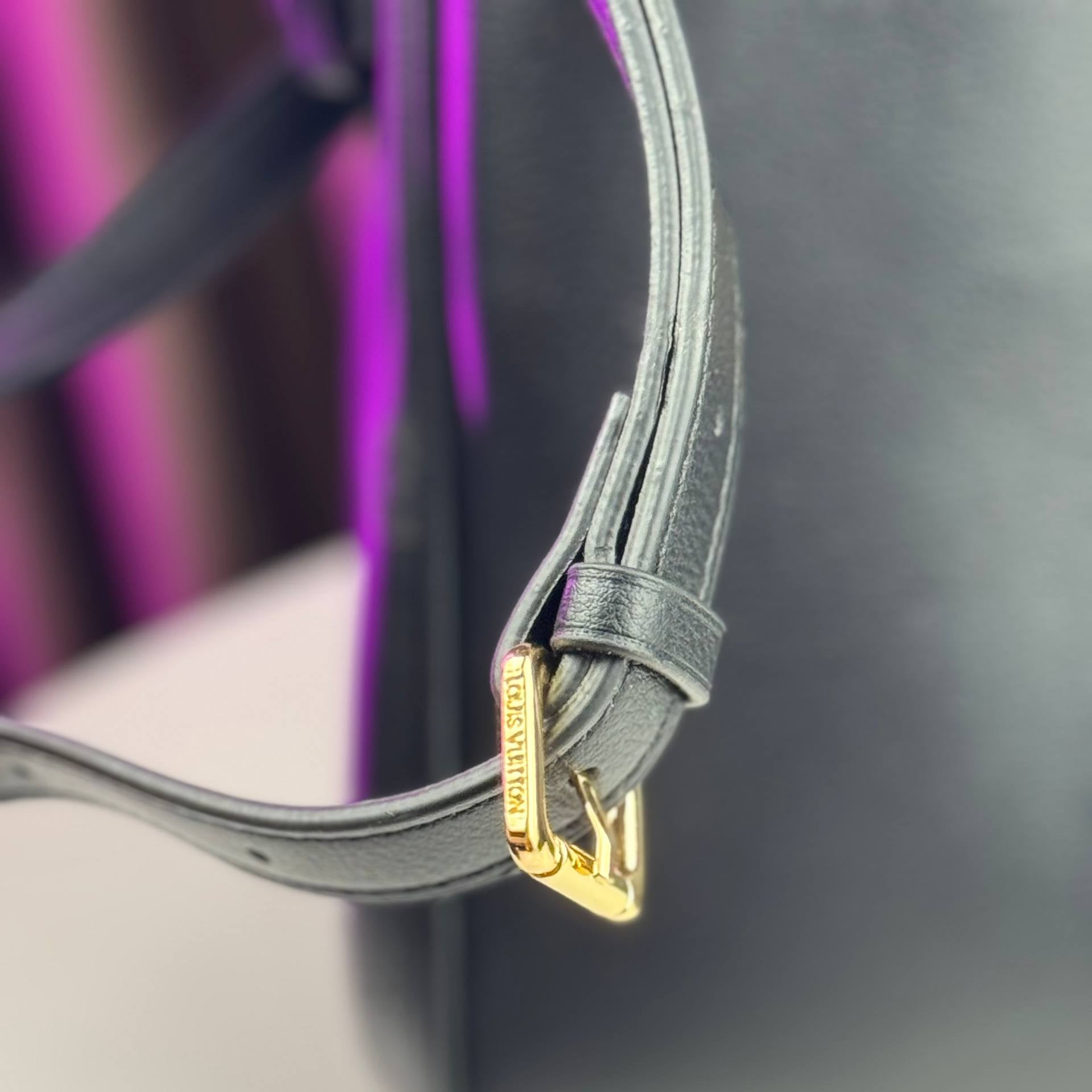 Elegant Padlock Satchel with Embossed Logo Sides