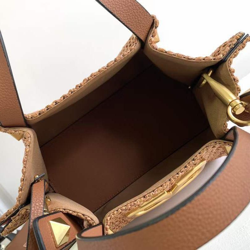 VALENTINO Top Quality Bag 🖤🤎💖 Beige