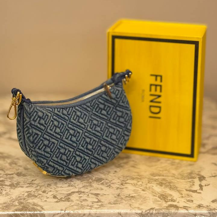 Fendi Denim Hobo Bag with Gold-Tone Hardware 💙👜
