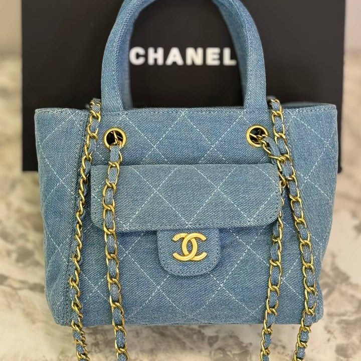 Chanel Quilted Caviar Leather Tote Bag in Deep Red 👜💎✨