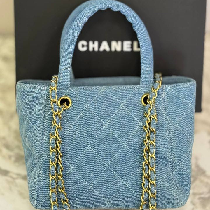Chanel Quilted Caviar Leather Tote Bag in Deep Red 👜💎✨
