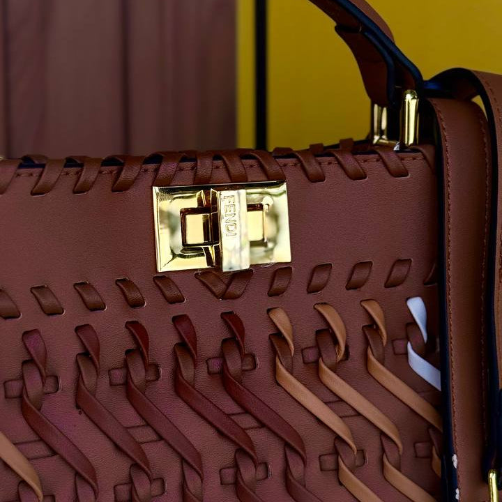 Fendi Woven Detail Handbag with Elegant Contrast Weaving