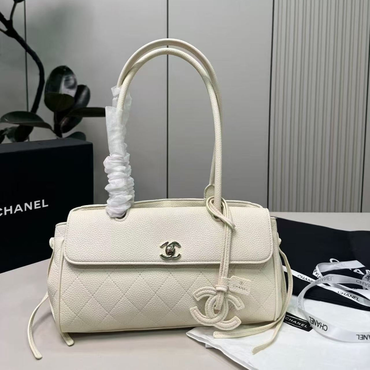 Chanel Master Quality Leather Handbag with Logo Charm